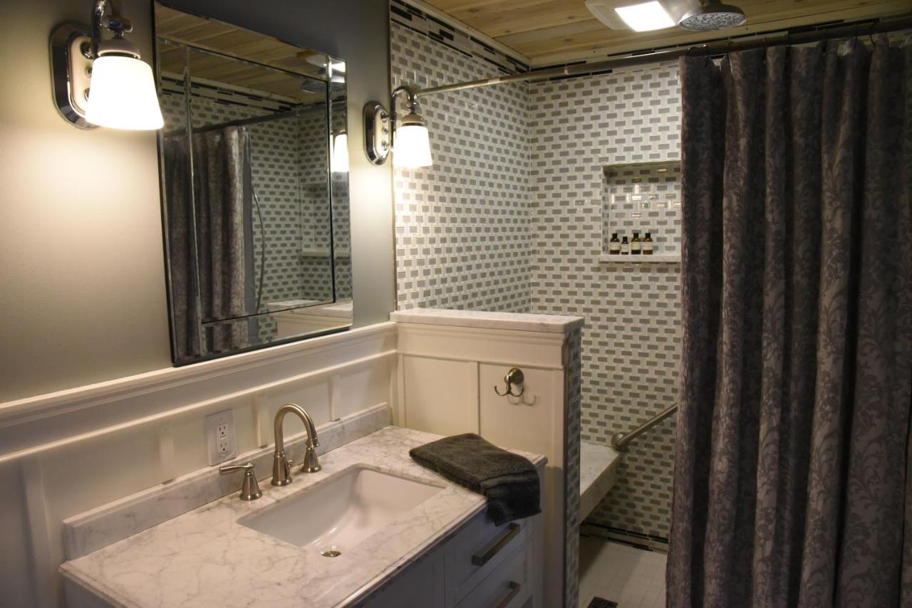 Les Chambres Roses West Kelowna Zewnętrze zdjęcie